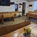 Stara Kuznia Resort *